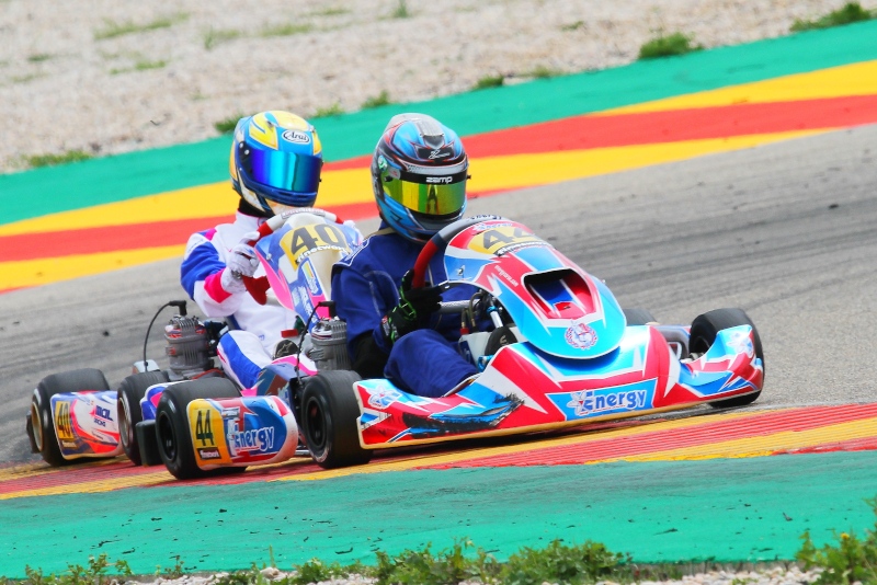 Emoción en el Campeonato Madrileño de Karting: ¡La Batalla por el Título se Recalienta!